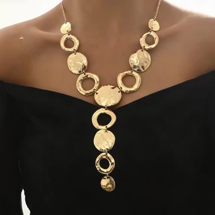 Women's Y-Shaped Geometric Hammered Circle Necklace, Autumn-Winter